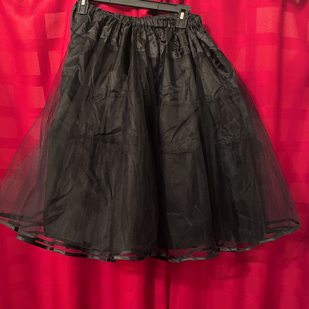 Crinoline size medium